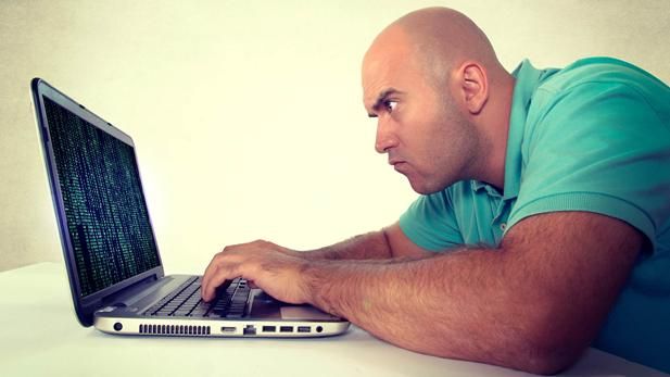 <p>BEGRENSET INNSYN: Det er ikke fritt fram for arbeidsgiver å overvåke for eksempel ansatte databruk. I denne artikkelen får du en oversikt over de viktigste formelle begrensningene vi har i Norge.</p>