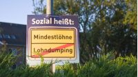 <p>Norden stritter imot. Likevel har debatten om hvorvidt EU bør pålegge alle medlemsland en minstelønn blusset opp på ny.</p>