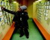 <p>Personer med få formelle kvalifikasjoner og liten arbeidserfaring, kan ofte miste troen på at de kan finne en jobb. I en ny Fafo-rapport uttrykker NAV-ansatte tro på kvalifiseringsprogrammet, som gir gode muligheter til tett oppfølging av den enkelte. Men utgiftene til sosialhjelp er ikke blitt redusert.</p>